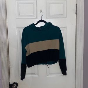 Hoodie crop top three tone